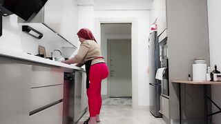 my slut big ass stepmom caught me watching at her ass - 4 image