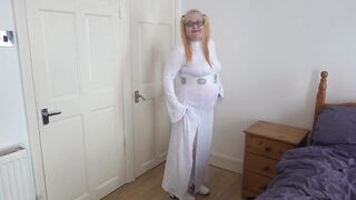 Princess Leia showing off her dress - 5 image