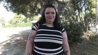 Tattooed Jade BBW gets a taste of double penetration! - 6 image