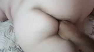 I find my neighbor naked after masturbating and I cum on her buttocks - 13 image