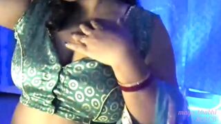 Hot Sensuous Bhabhi Girl Fulfills Her Sex Desire by Opening Her Clothes, Pressing Her Boobs and Drying Her Boobs - 7 image
