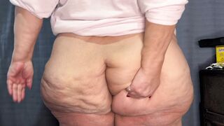 Grandma giant ass slut bounces her buttocks and moves her bbw ass - 12 image