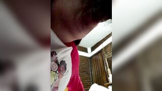 Tonight my boyfriend has put on a gift and shows me his delicious cock that I can't stop sucking as well as I do. Do you like it - 4 image