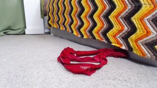 953 Giantess Gets Her Face Fucked by Tiny Who Snuck in From Dawnskye