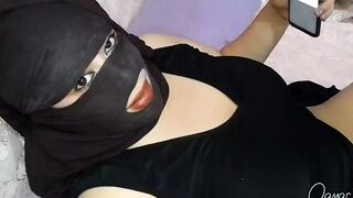 I caught a woman watching sex and listening to sex. See what she did to her ass. Arab sex and Egyptian speech are clear. - 1 image