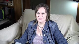 Peggy Hates Her Husband - 1 image