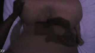 Me vengo entre sus enormes nalgas - 6 image