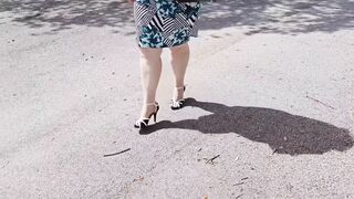 I Let the Maintenance Guy See My Legs and He Got Very Horny and Filled My Pussy With His Cum - 2 image