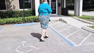 I Let the Maintenance Guy See My Legs and He Got Very Horny and Filled My Pussy With His Cum - 3 image