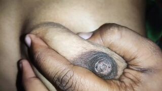 Hyderabad telugu aunty boobs sandlu pisukudu Tamil kannada - 1 image