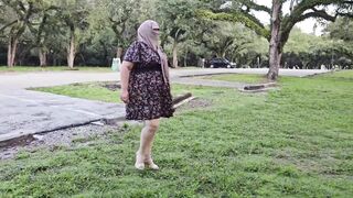 Big ass Pawg hijab Muslim Milf pissing outdoor in the park and getting pussy fingered by stranger - 4 image