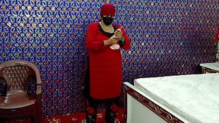 Big Boobs Desi Aunty Sex With Large Dildo - 1 image
