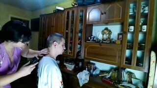 I called the hairdresser to my house and she gave me a blow job - 11 image