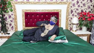 Beautiful Big Boobs Bhabhi Fucking Pussy by Large Dildo - 2 image