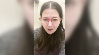 A lovely lunchtime orgasm - 2 image