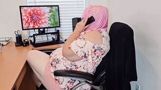 I accidentally pee on the plumber while he fix the pipe - jamdown26 - BBW SSBBW thick ass Pawg Milf, big butt, big ass, fat ass - 7 image