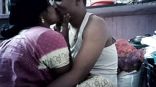 Indian house wife lips kissing ass - 10 image