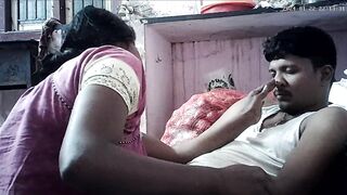 Indian house wife lips kissing ass - 6 image
