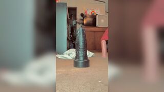 Fucking my loose pussy