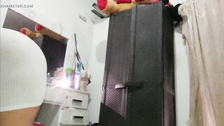 MY ASS STEPMOM MASTURBATES HER WET PUSSY