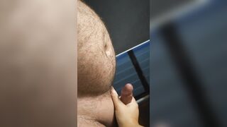Horny mom gives tinder date a handjob