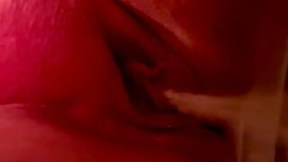 BBW PAWG MILF Pissing - 1 image