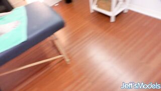 Hot Fatty Eliza Allure Enjoys a Pussy Stimulating Massage - 5 image