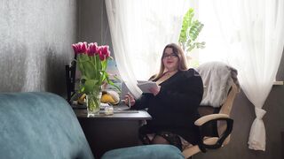 BBW doctor sexologist in black stockings fucks horny patient - 2 image