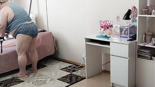 I spied on my mother-in-law and how she was cleaning up the room naked - 10 image