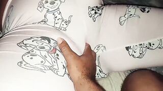 Stepbrother grabs his inexperienced stepsister in pajamas and makes her cum: