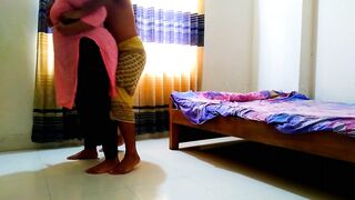 Moti Gand Vali Tutor Teacher Ko Jabardas hat badkar Choda - Student Fucks Hot Female Teacher - 2 image
