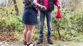 Curvy mother-in-law knows how to attract the attention of her lustful son-in-law.