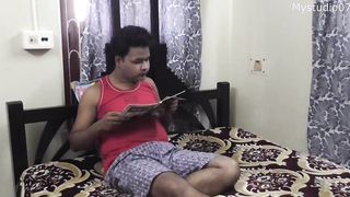 Having sex with hot Kambali aunty She teach me how to do sex - 1 image