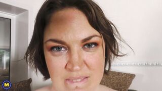 Mature mom with marvellous big natural tits and hungry pussy - 4 image