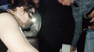 Plenty cumshots in blowbang for jizz hungry slave girl