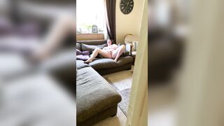 iphone hand held lucky view of nude masturbating housewife