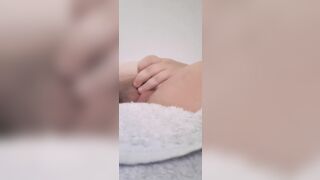 BBW. Moaning loudly, masturbating and cumming. - 11 image