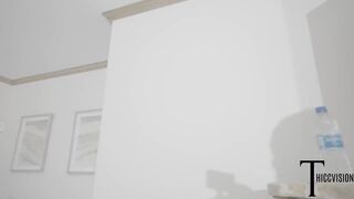 Thor Has Another Reverse Gangbang - 4 image