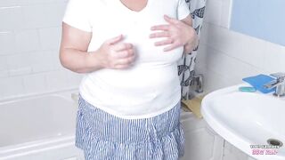 Naughty Aunty Cleaning for You (Big Tits Ass Pussy Homemade Wife MILF PAWG GILF Fetish Amateur Mature)