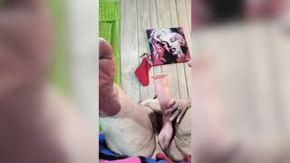 Gigantic Squirt From This Lazy Fat Whore Legs Spread for More