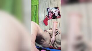 Gigantic Squirt From This Lazy Fat Whore Legs Spread for More