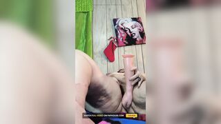 Gigantic Squirt From This Lazy Fat Whore Legs Spread for More