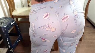 Mother-in-law shows off BIG ASS to son-in-law who ends up fucking her 