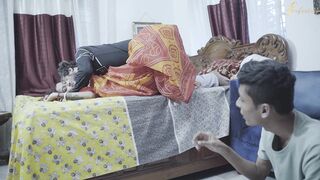 Sasur ne kiya apne bahu ke sath chudai chote bete ke samne - 5 image