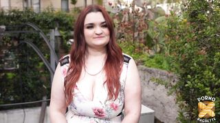 Amandine, Nice Girl, Wants to Get Fucked by Two Dicks