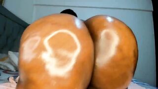 Big Oiled Ass Shaking - 13 image