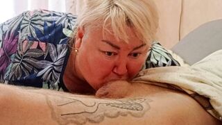 The morning started with a deep blowjob from the stepmom