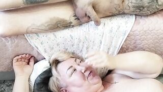 I jerk off my cock and cum in my stepmom's mouth