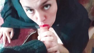 Stepmom hijab-wearing Muslim babe takes a hard pounding and swallows a hot load