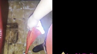 XVIDEOS presents Santa Claus with a hot MILF who loves getting fucked in the glory hole!